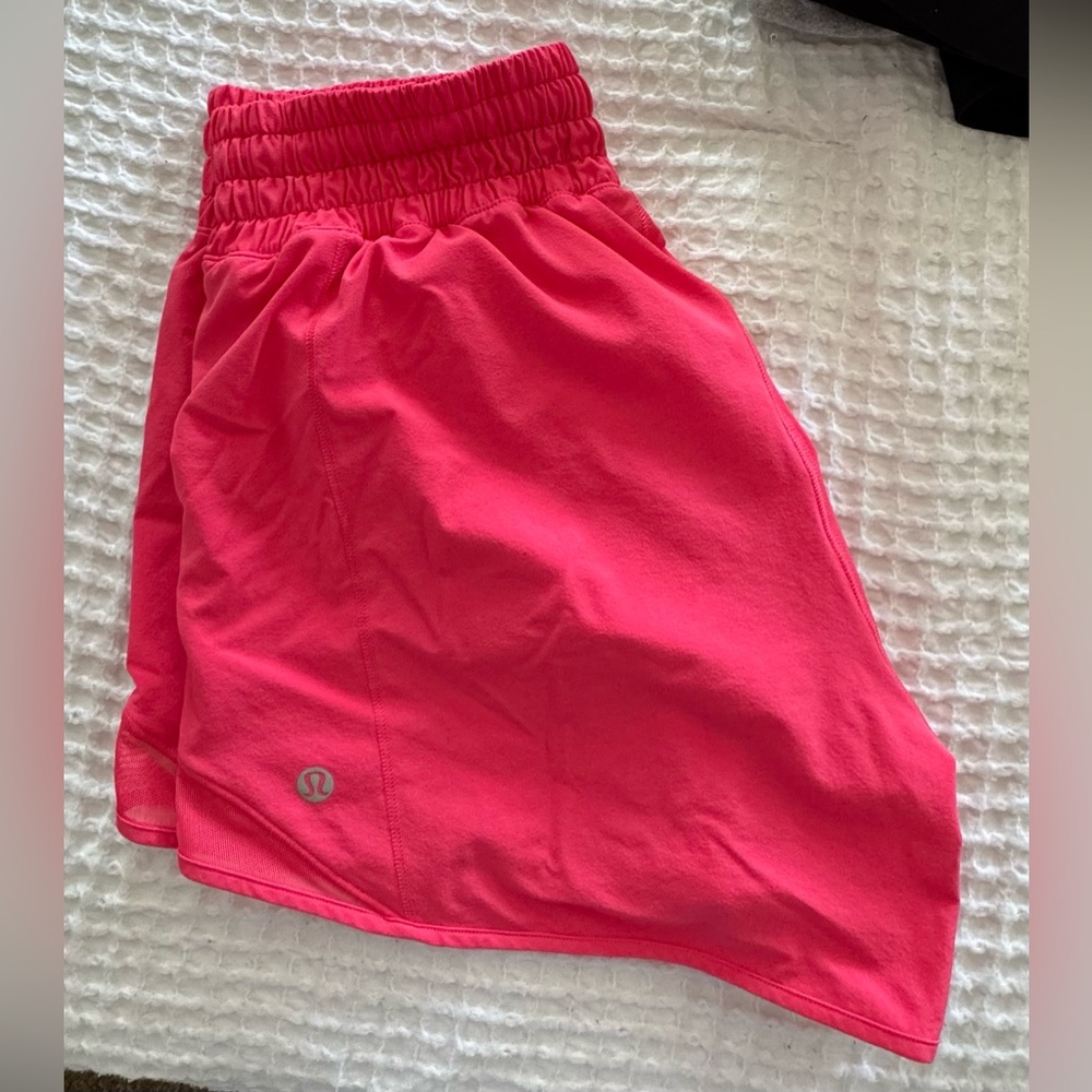 Lululemon Pink Women's Hotty Hot High-Rise Shorts 4 Inches